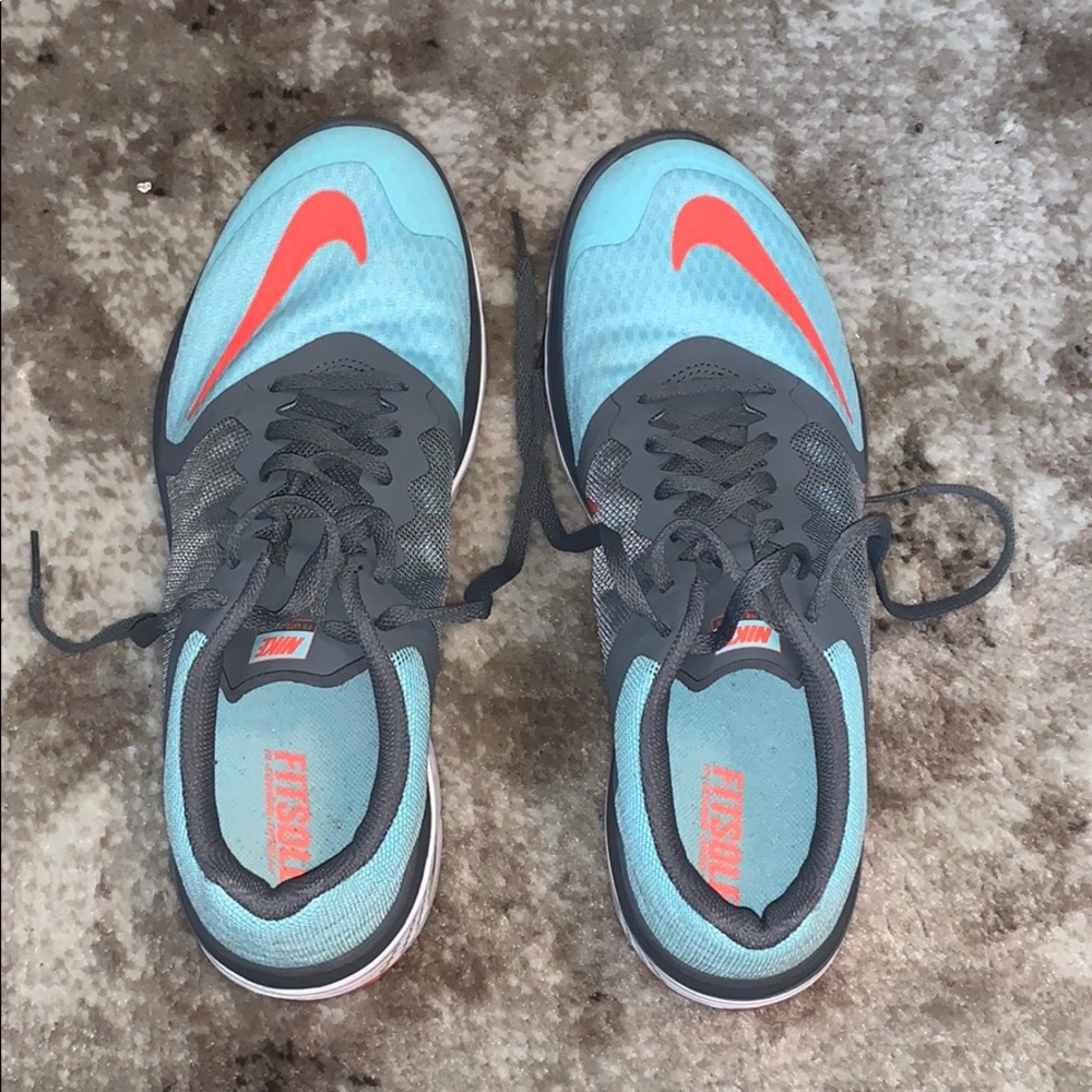 Nike Womens Fitsole Running Shoes Size 9.5